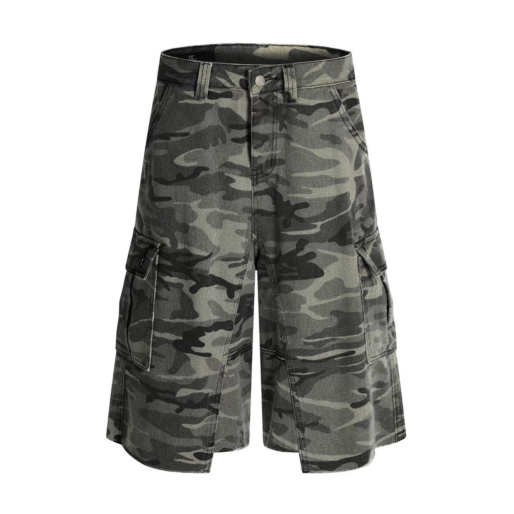 Fashion sports loose camouflage shorts
