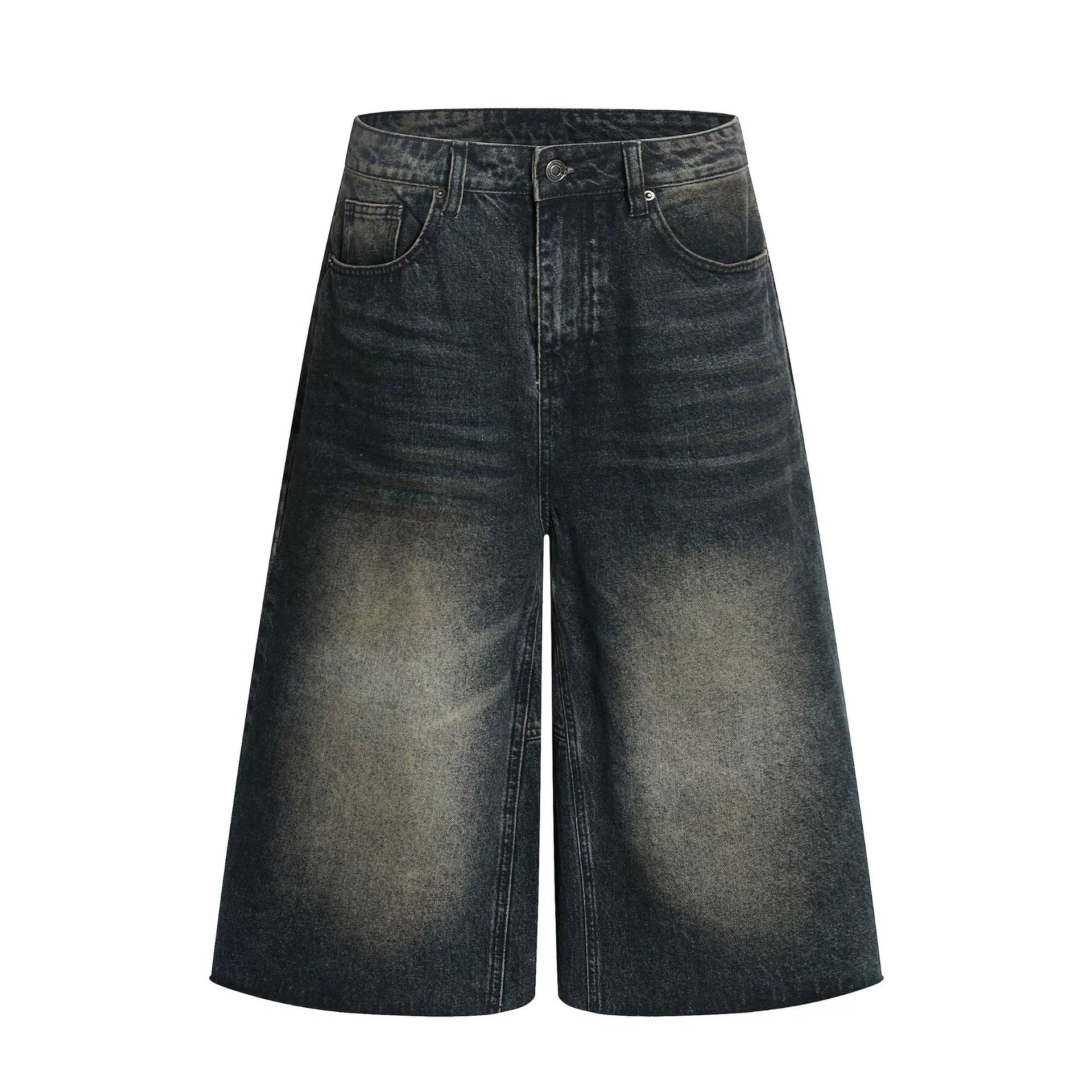 Fashion sports loose shorts