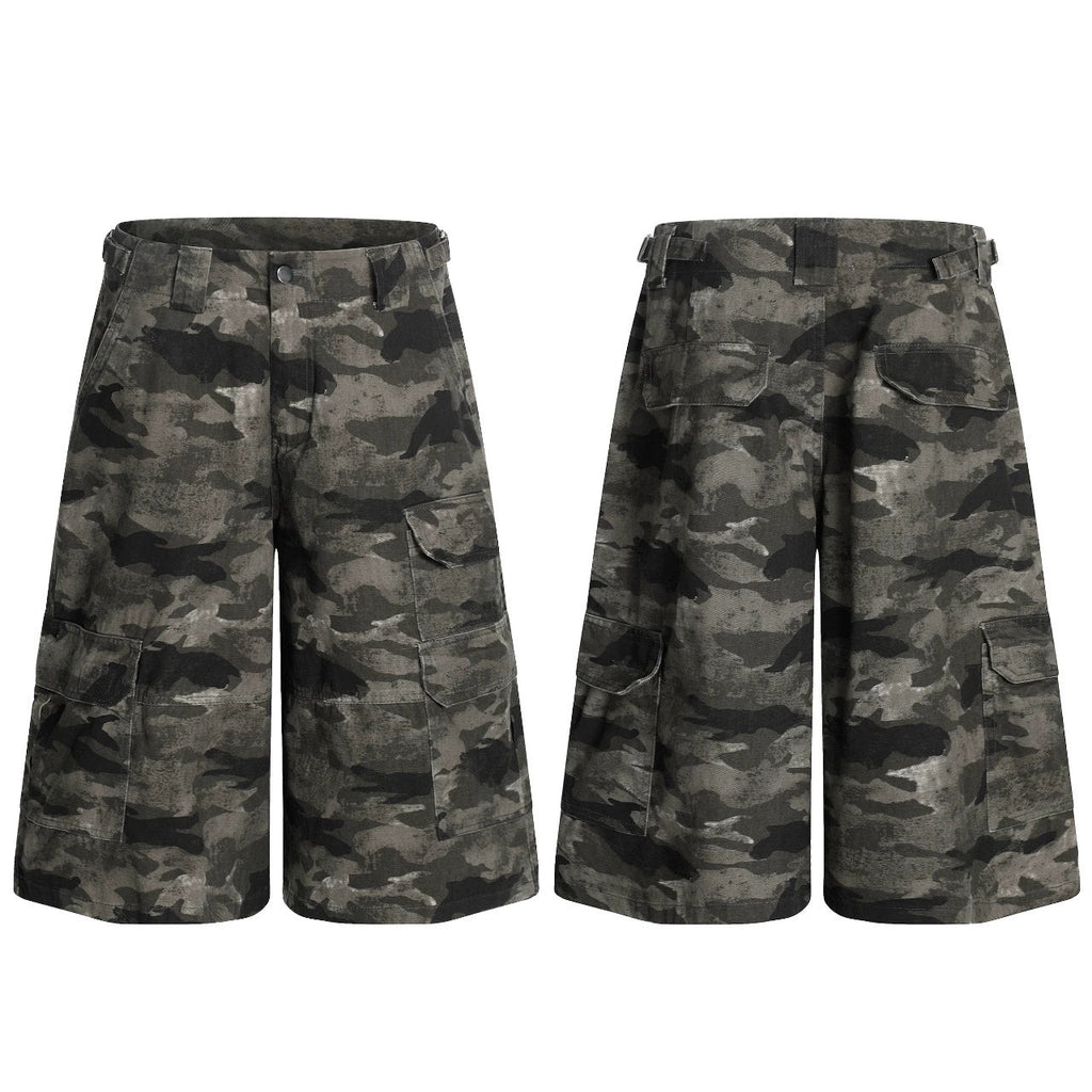 Fashion sports loose camouflage shorts