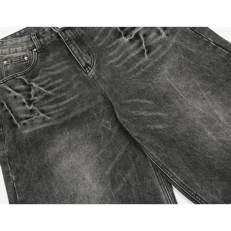 Fashion sports loose shorts